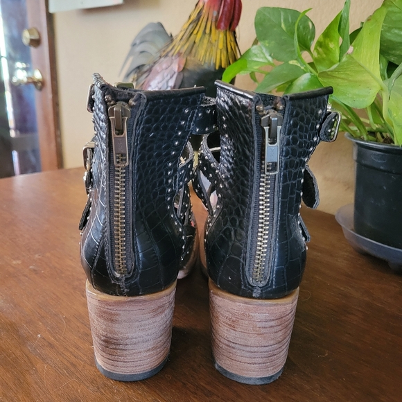 Freebird Felicity, Black Croc.. New, with  box, and protective covers - Picture 3 of 7